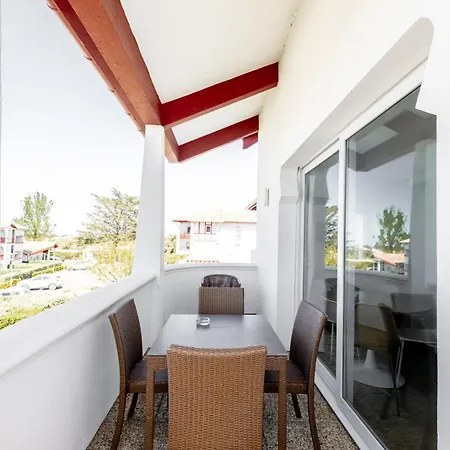Residence Chateau D'Acotz - Appartements Avec Piscine A 300M Des Plages & Ocean Saint-Jean-de-Luz Exterior photo